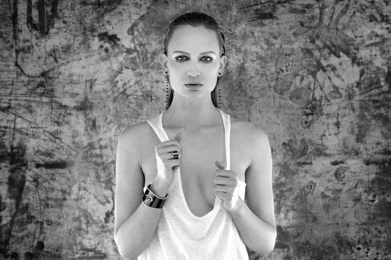 Модел Модел