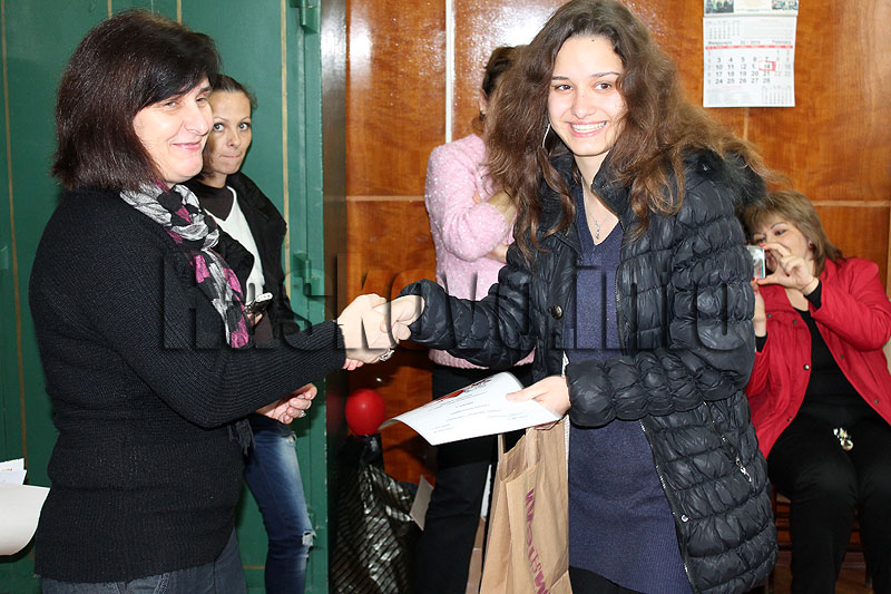 Награди Награди