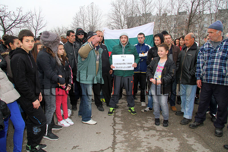 Протест срещу бежанците Протест срещу бежанците