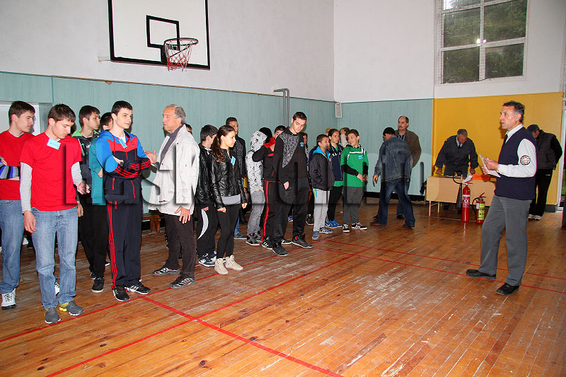 Състезанието Състезанието