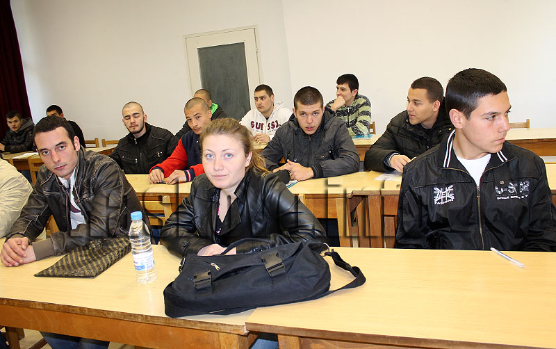 Изпит