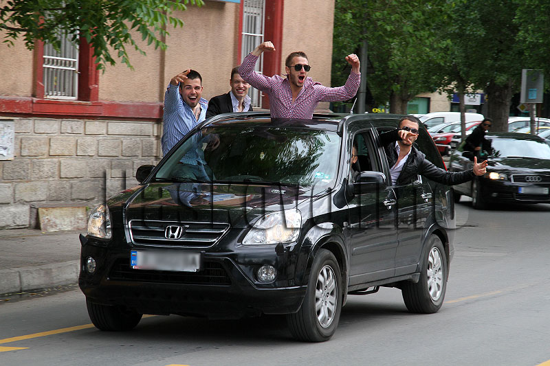 Абитуриенти Абитуриенти