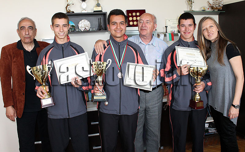 Състезанието Състезанието