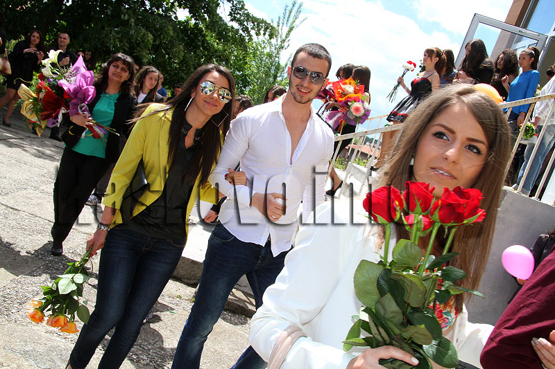 Зрелостници Зрелостници