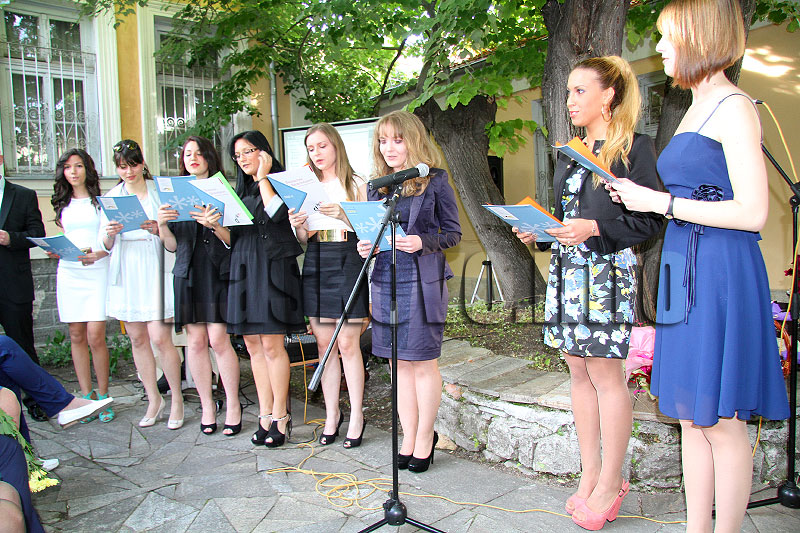 Дипломи Дипломи