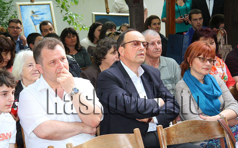 Дипломи Дипломи