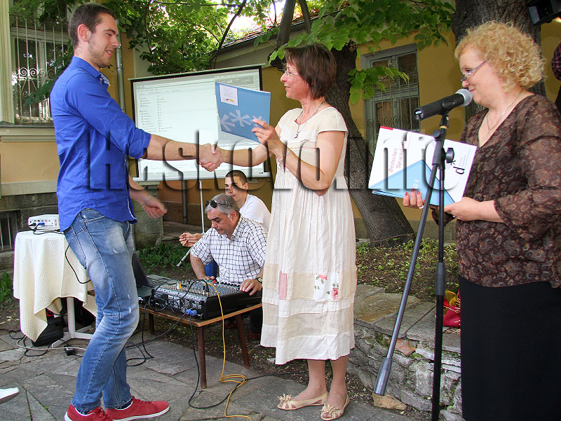 Дипломи Дипломи