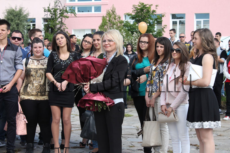 Зрелостници Зрелостници