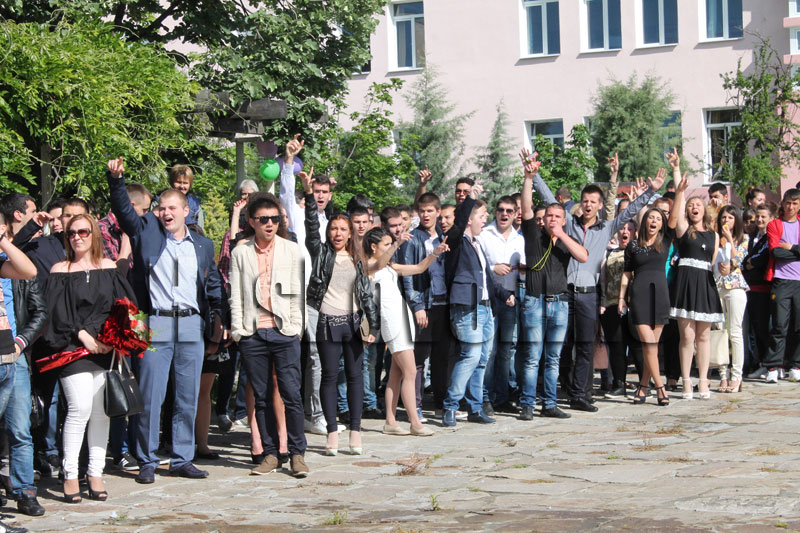 Зрелостници Зрелостници