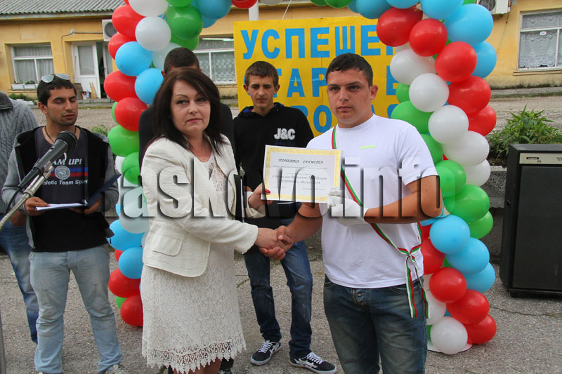 Зрелостници Зрелостници