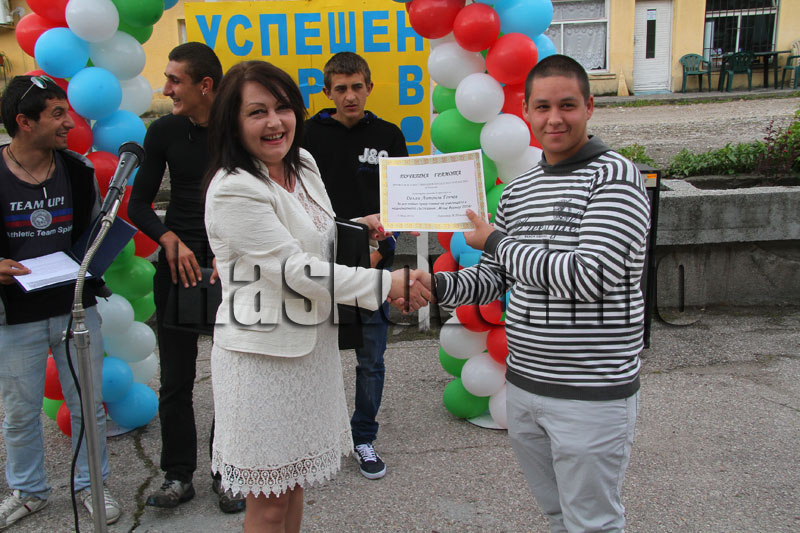 Зрелостници Зрелостници