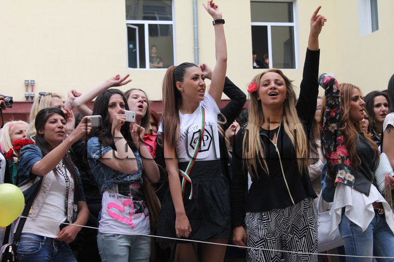 Зрелостници Зрелостници