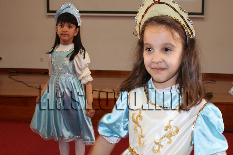 Поети Поети