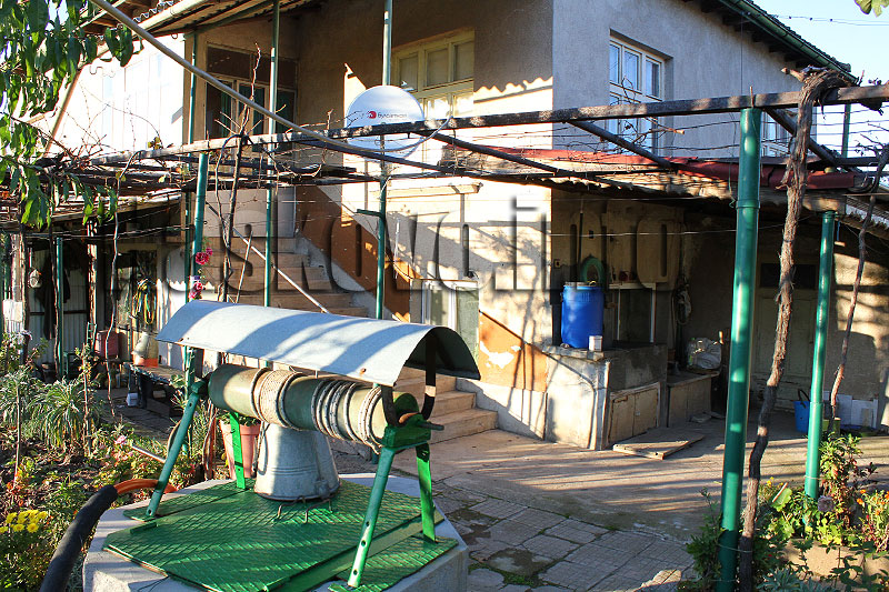 Пострадали, архив