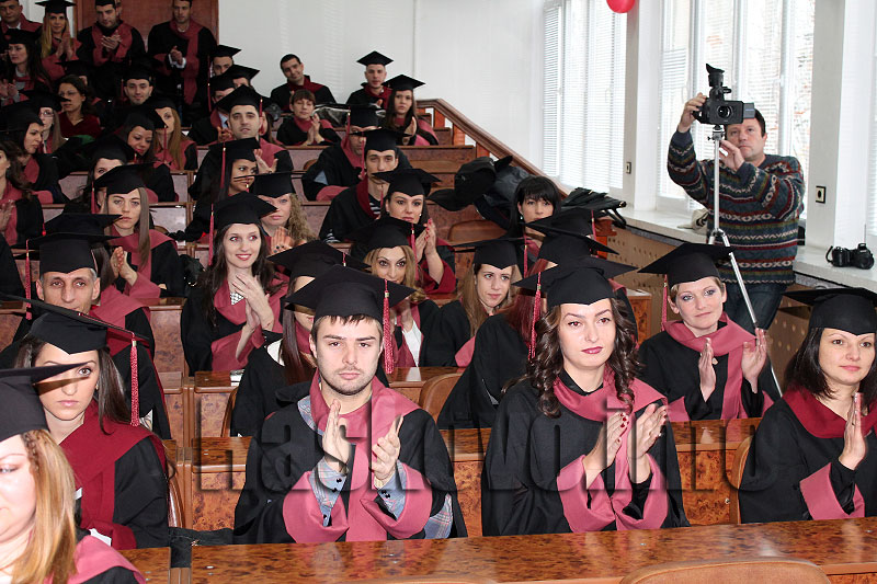 Дипломиране Дипломиране