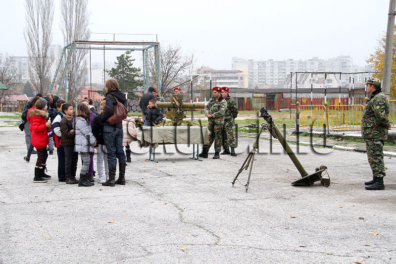 Поделение Поделение