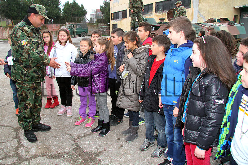 Поделение Поделение