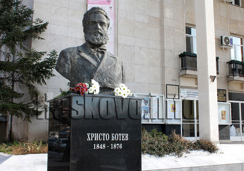 Паметник
