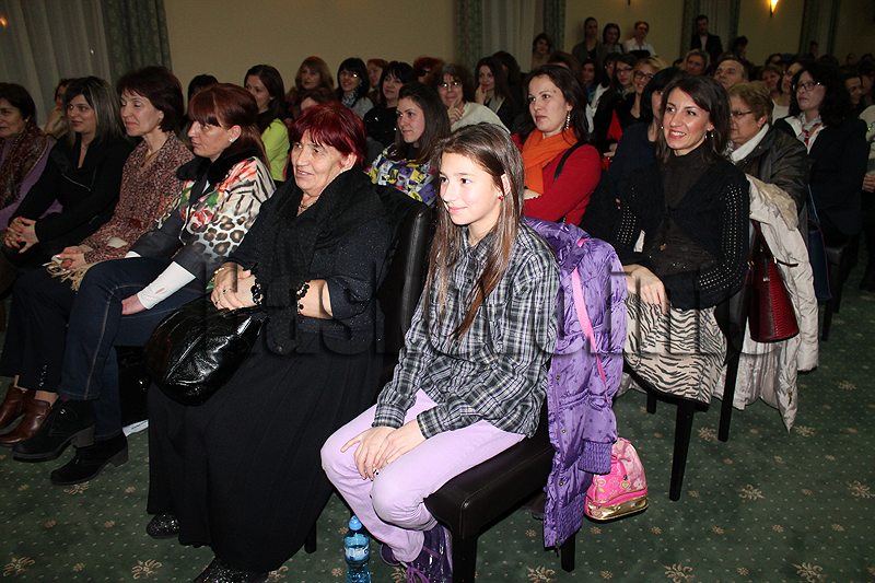 Премиера Премиера