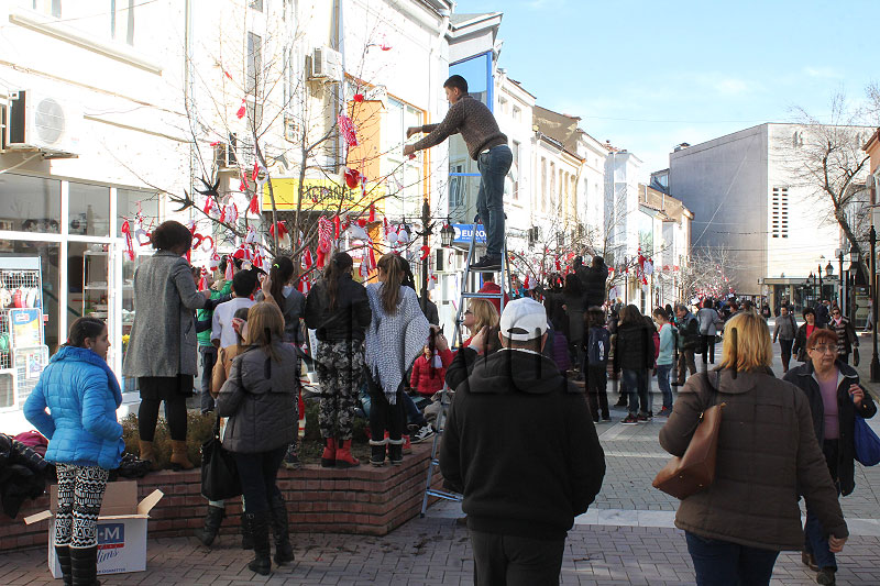 Мартеници Мартеници