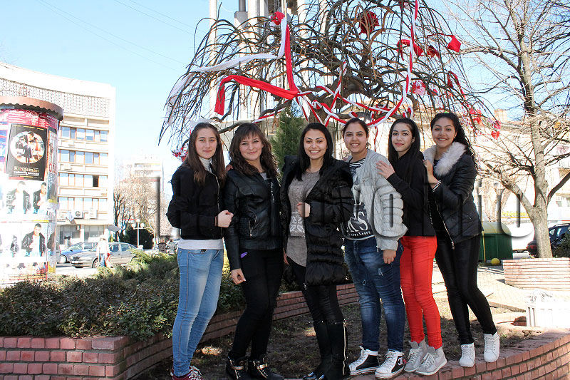 Мартеници Мартеници