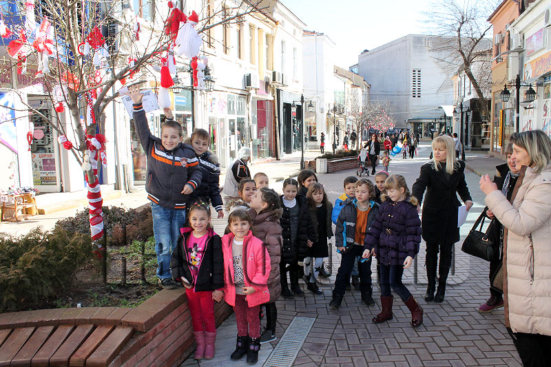 Мартеници Мартеници