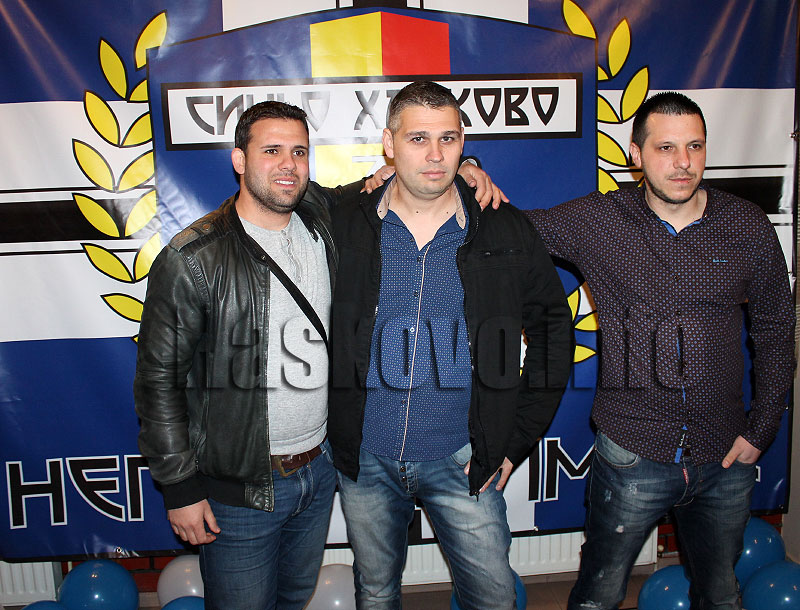 Фенове Фенове