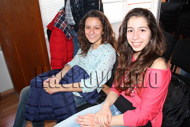 Награди Награди