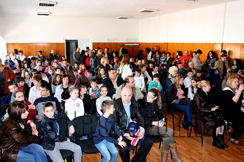 Награди Награди