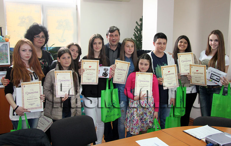 Награди Награди