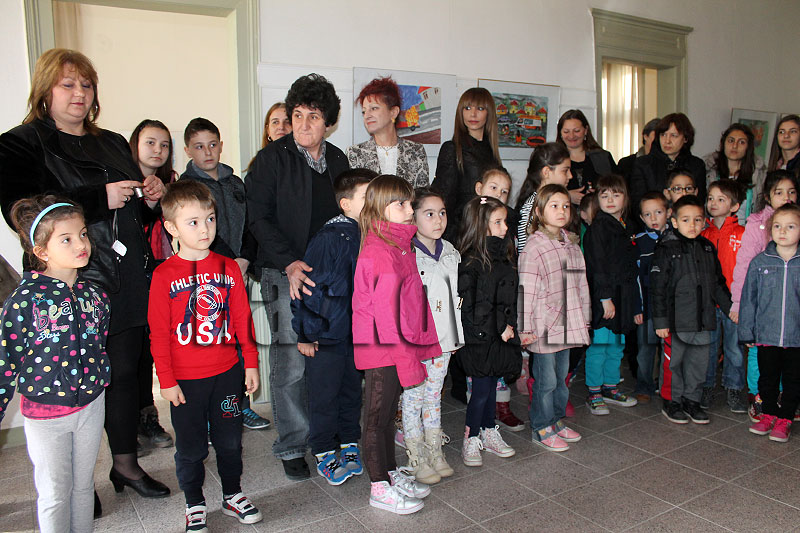 Награди Награди