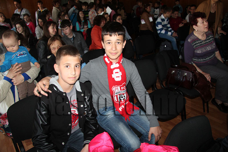 Награди Награди