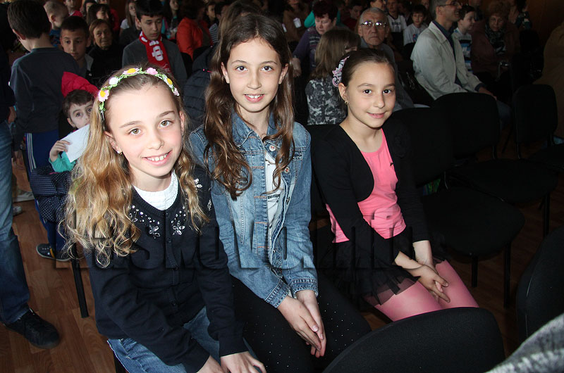 Награди Награди