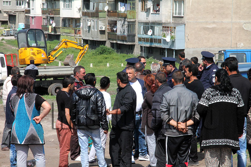 Незаконни Незаконни