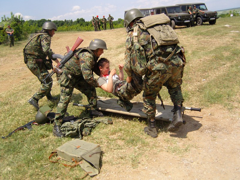 Военни