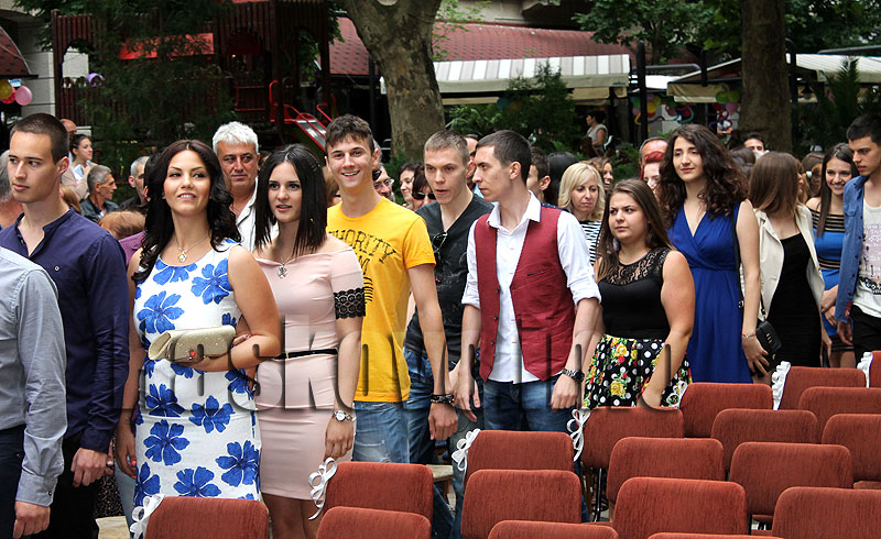 Дипломи Дипломи