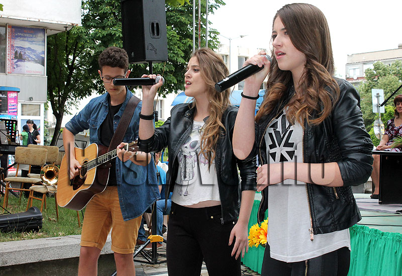 Дипломи Дипломи