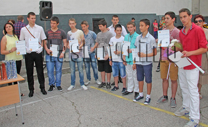 Дипломи Дипломи