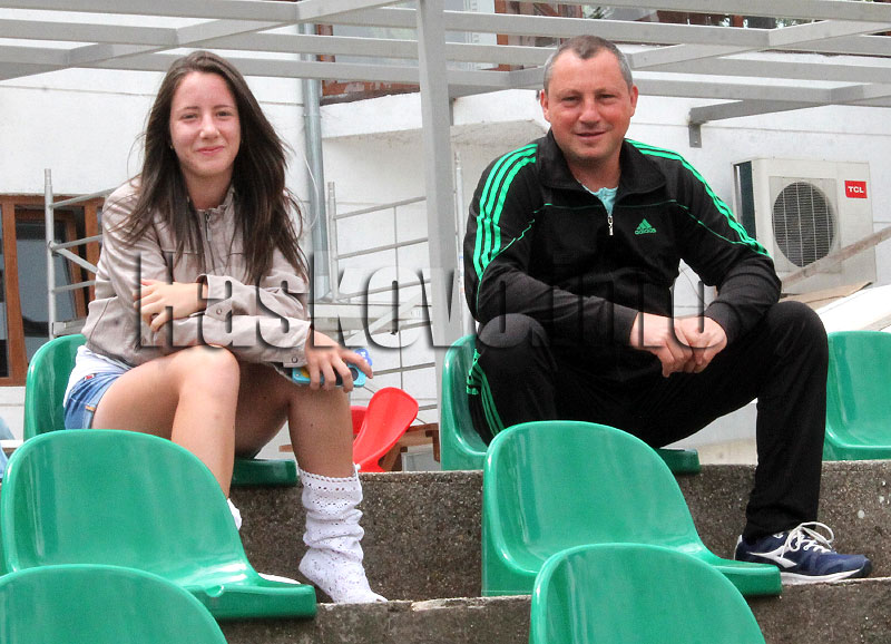 Тенис Тенис