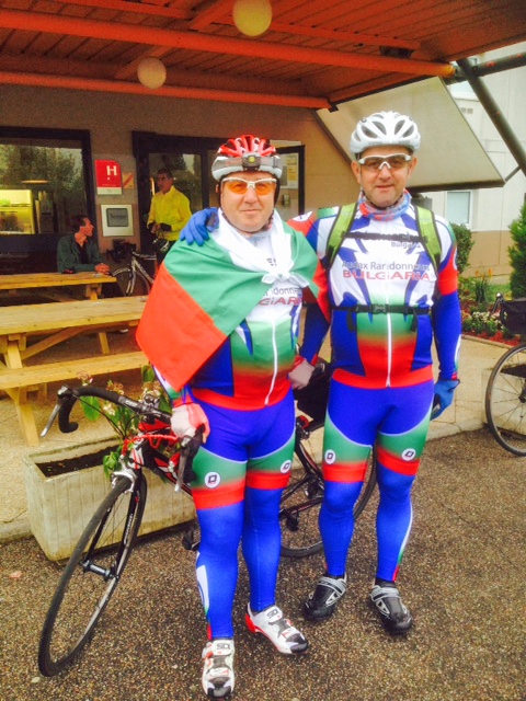 Колоездачи