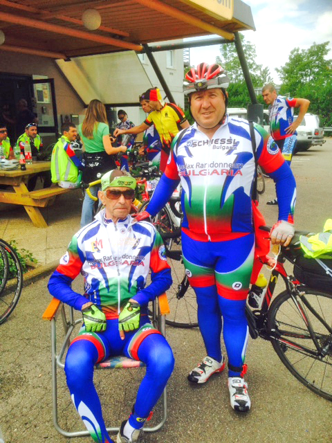 Колоездачи