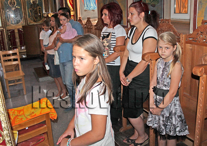 Молебен Молебен