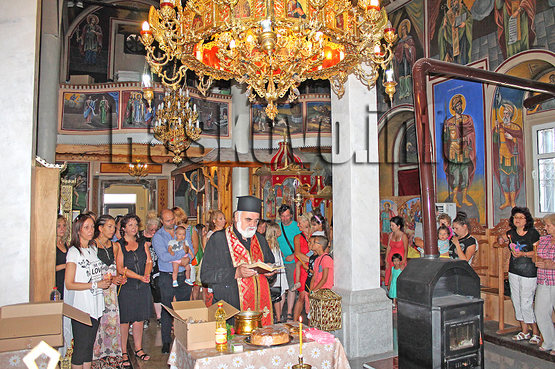 Молебен Молебен