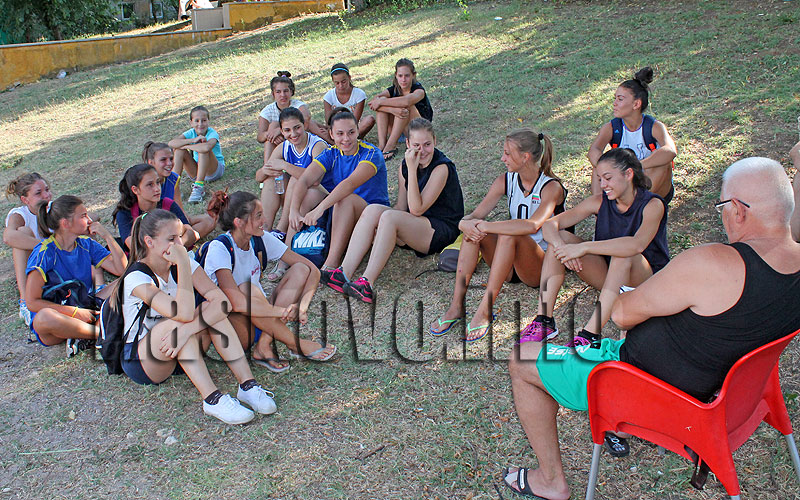 Волейбол Волейбол