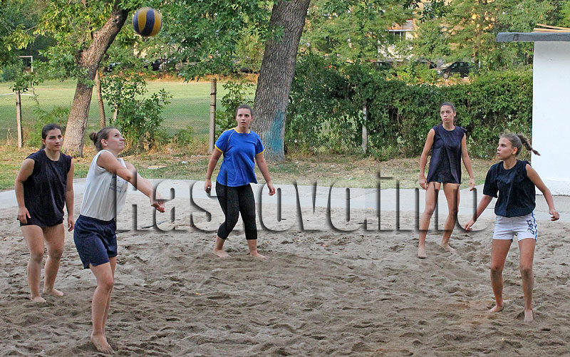 Волейболистки Волейболистки