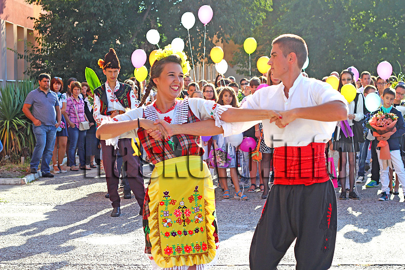 Училища Училища