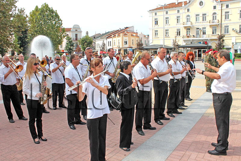 Празник Празник