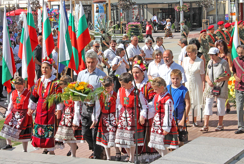 Празник Празник