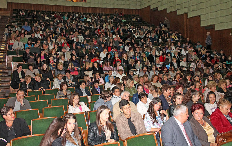 Опера Опера