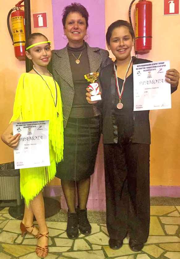 Танци Танци